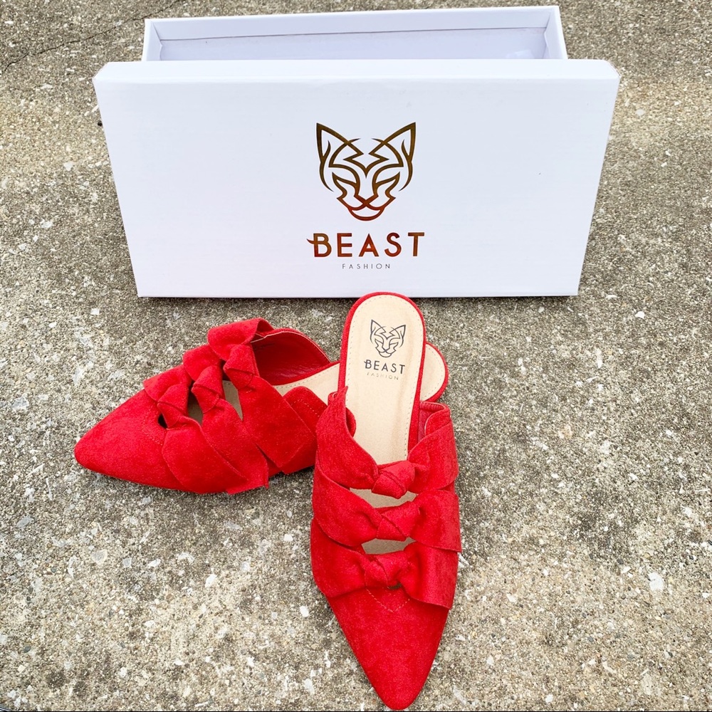 Beast Fashion | Red Suede 3 Bow Pointed Loafers
